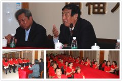 毋忘團結奮斗，致力振興圣蓮！